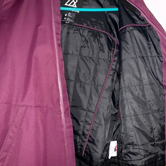 RipZone Small plum winter coat/snowboarding coat. - Picture 4 of 5